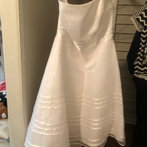Short wedding dress